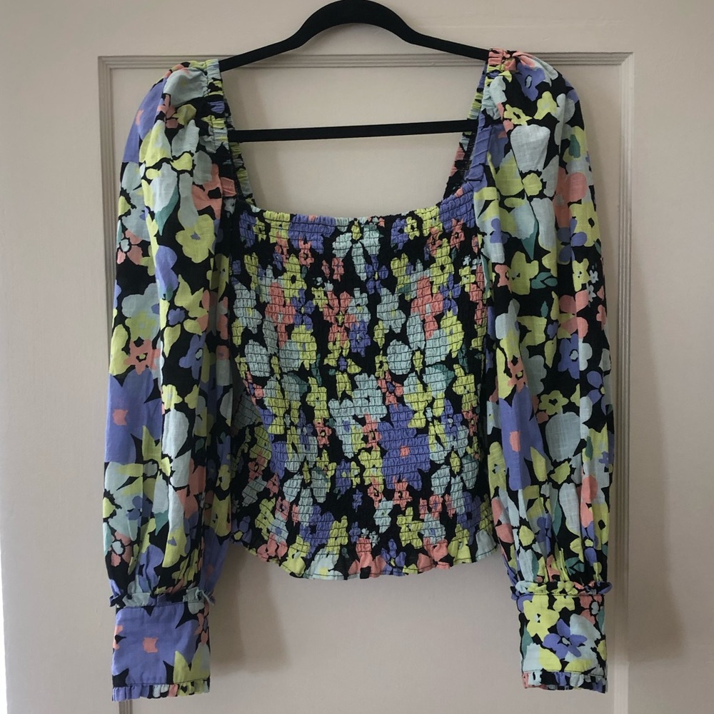 Free People floral puff sleeve smocked long sleeve crop top